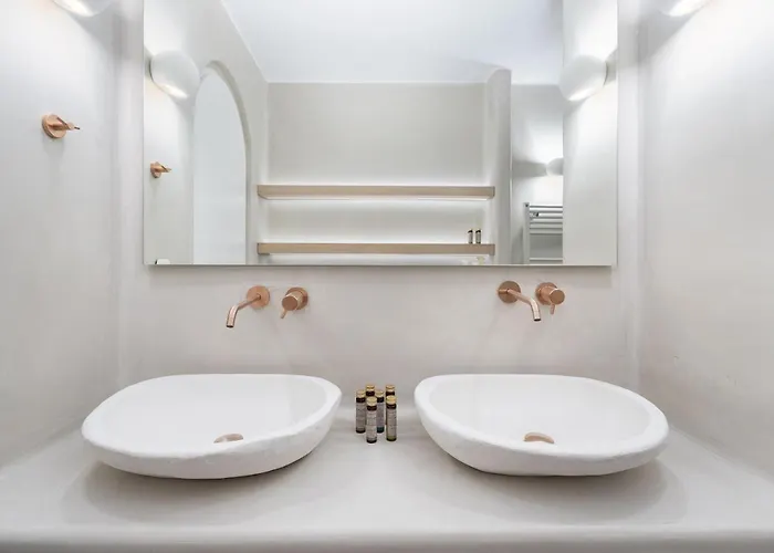 Airth Santorini Suites Apartment Firostefani