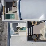 Airth Santorini * Firostefani