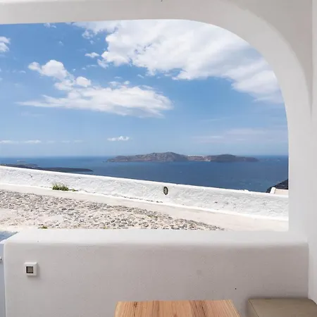 Airth Santorini Suites Firostefani