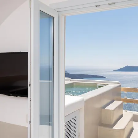 Airth Santorini Suites