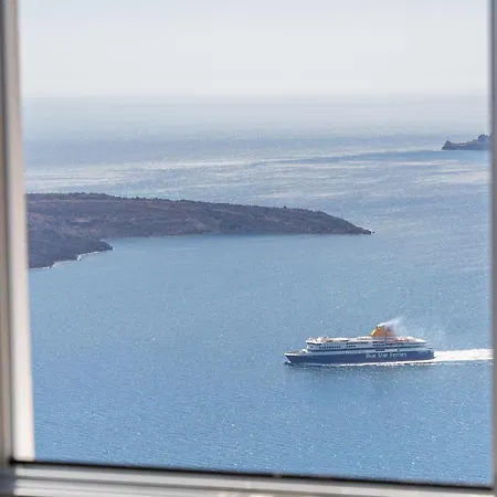 Airth Santorini Suites Firostefani